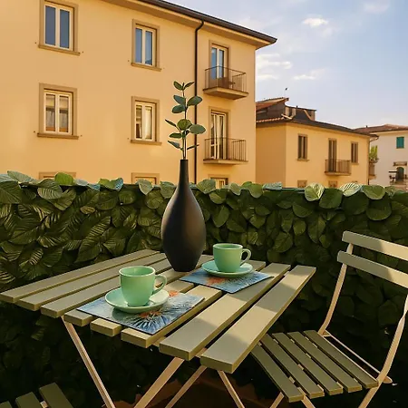 Santa Maria Novella-casa Leonardo A Daire Floransa